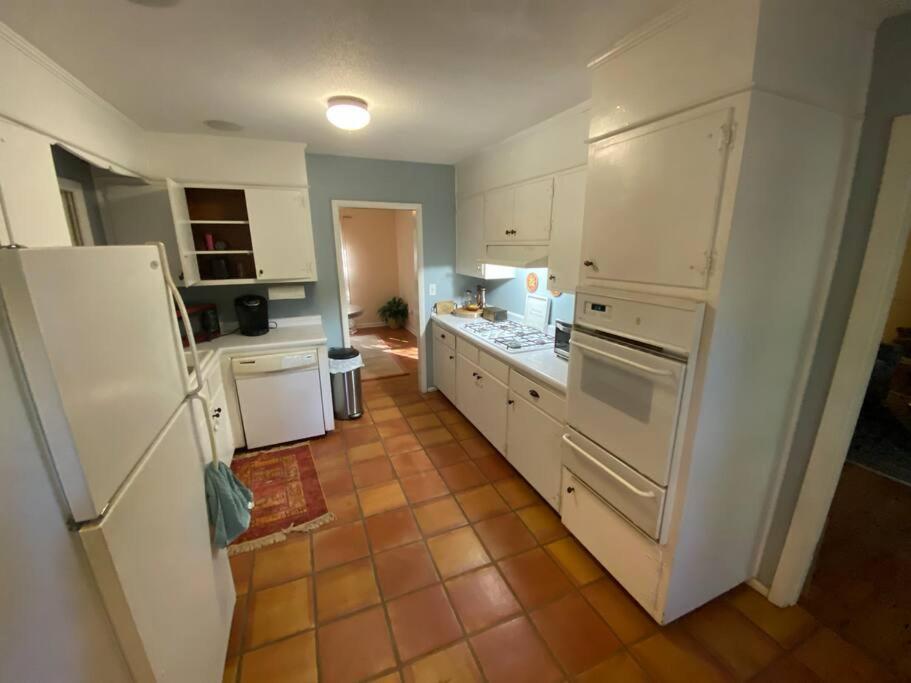 Whole House In Athens, Private, Fenced, Convenient, Close To Downtown 外观 照片