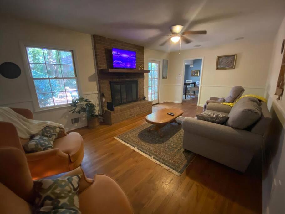Whole House In Athens, Private, Fenced, Convenient, Close To Downtown 外观 照片